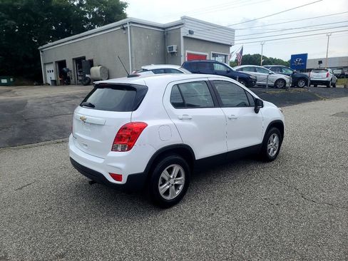 Used 2018 Chevrolet Trax LS image 7