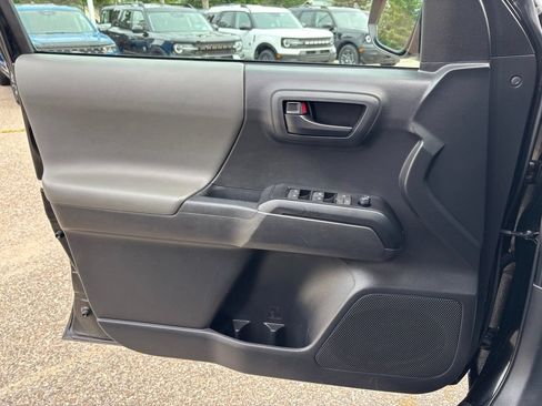 Used 2023 Toyota Tacoma SR AWD/4WD image 18