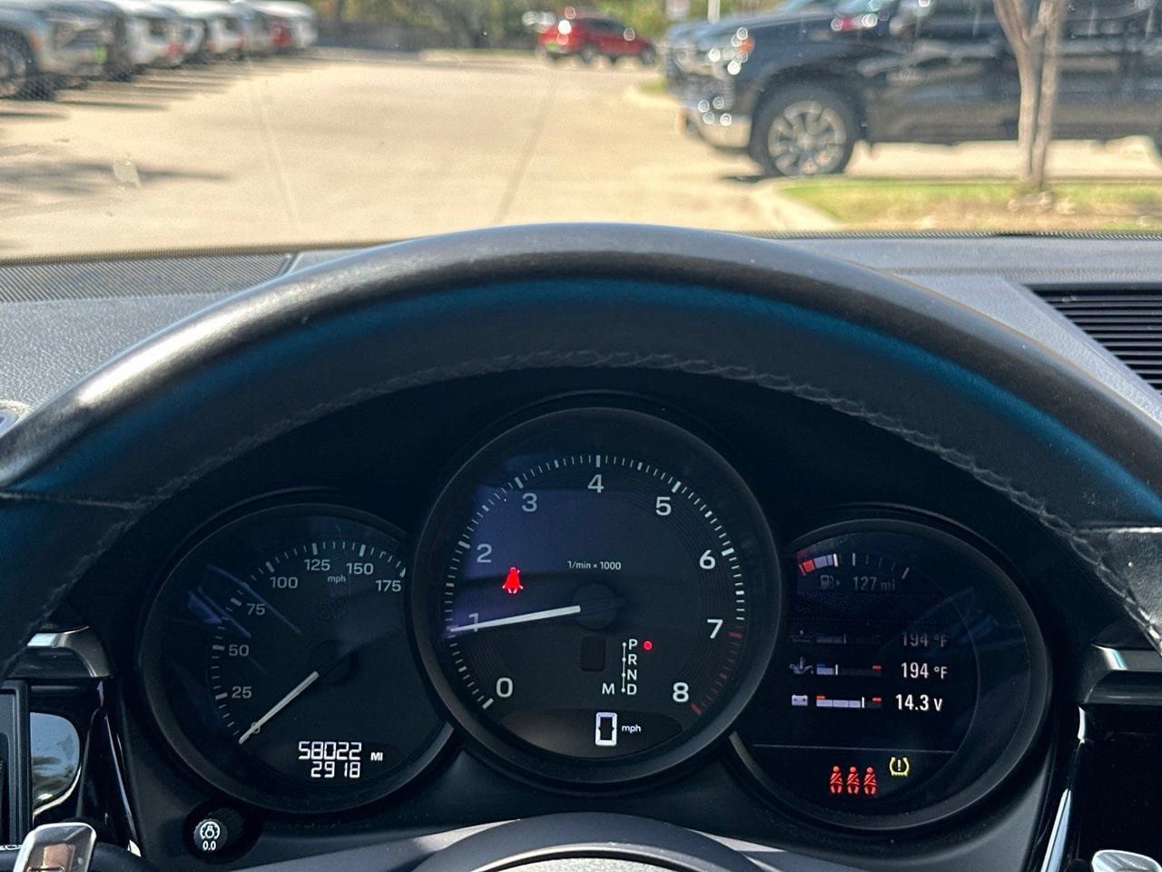 Used 2022 Porsche Macan AWD/4WD image 16