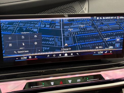 Used 2026 BMW i7 xDrive60 w/ M Sport Package RWD image 22