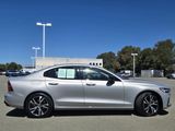 Used 2025 Volvo S60 B5 Core image 3