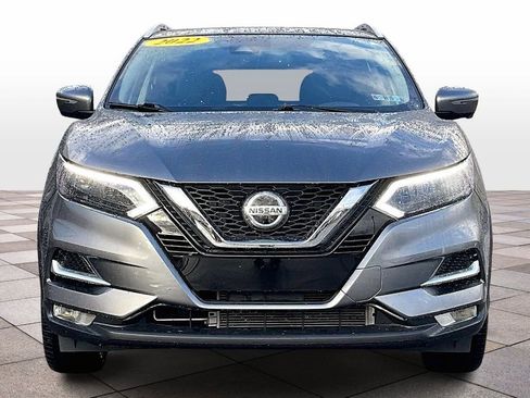 Used 2022 Nissan Rogue Sport SL w/ Premium Package image 3