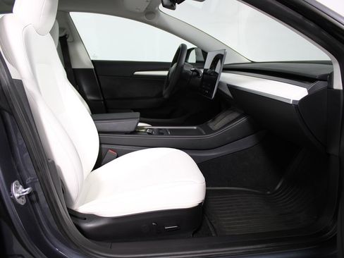Used 2023 Tesla Model 3 Performance image 12