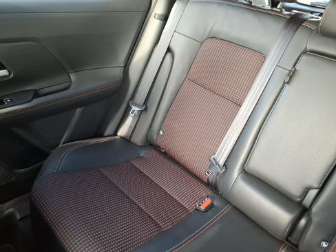 Used 2025 Nissan Kicks SR FWD image 17