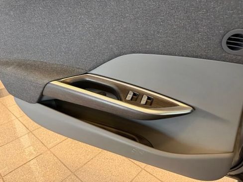 Used 2025 Lucid Air Pure RWD image 20