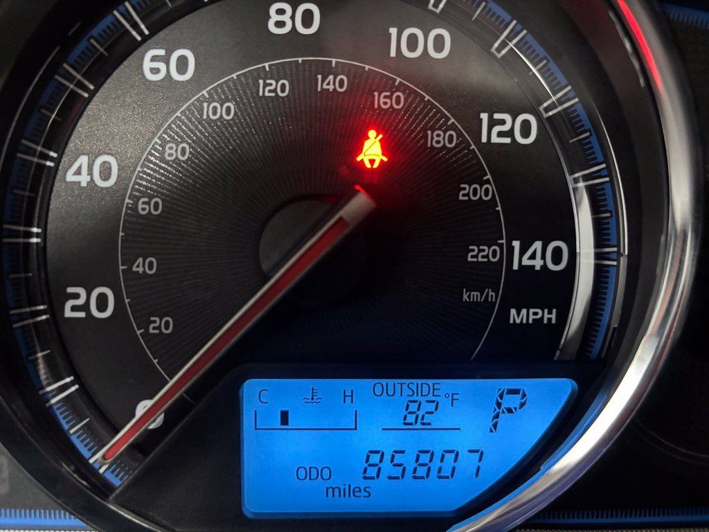 Used 2015 Toyota RAV4 Limited w/ Technology Package AWD/4WD image 24