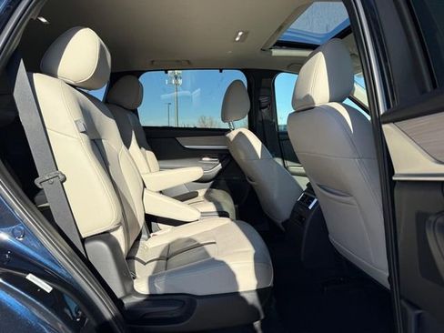 Used 2024 MAZDA CX-90 3.3 Turbo w/ Preferred Plus image 11