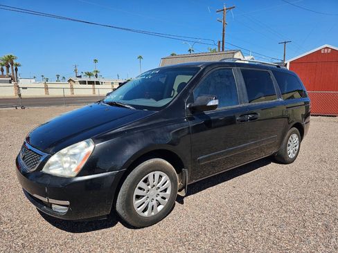 Used 2014 Kia Sedona LX FWD image 5