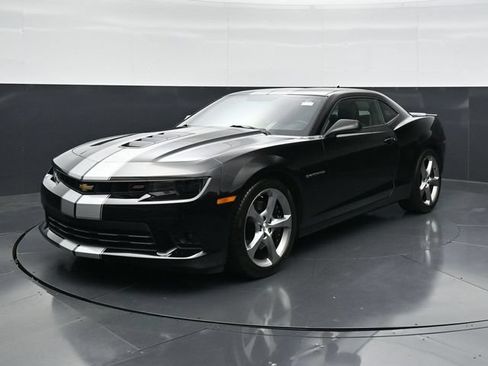 Used 2014 Chevrolet Camaro SS w/ RS Package RWD image 5
