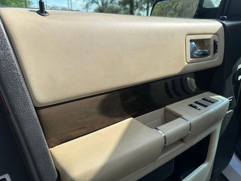 Used 2017 Ford Flex Limited image 28