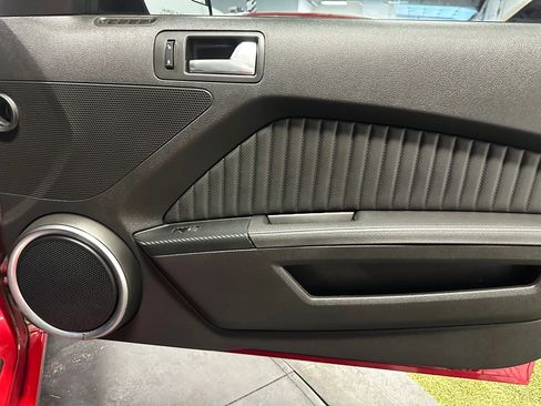 Used 2013 Ford Mustang Shelby GT500 image 17