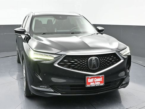 Used 2024 Acura MDX SH-AWD w/ Advance Package image 3