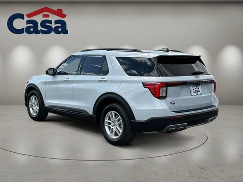 Used 2026 Ford Explorer Active w/ Active Comfort Package RWD image 3