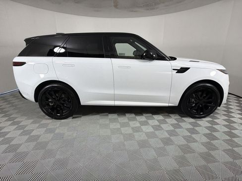New 2026 Land Rover Range Rover Sport Dynamic SE AWD/4WD image 6