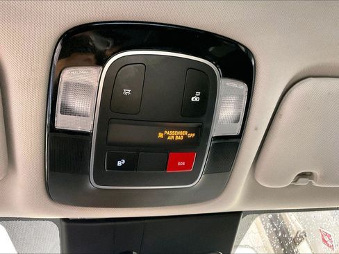 Used 2025 Hyundai Sonata SEL FWD image 32