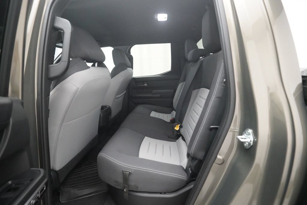 Used 2025 Toyota Tacoma TRD Sport AWD/4WD image 15