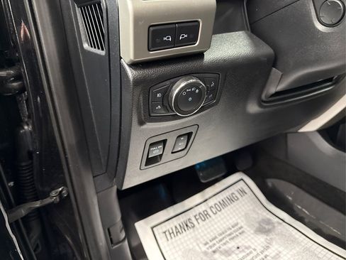 Used 2020 Ford F150 Lariat w/ Equipment Group 502A Luxury image 39