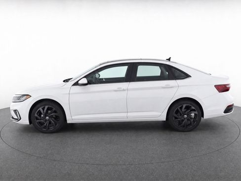 Used 2026 Volkswagen Jetta SE w/ Black Wheel Package FWD image 6
