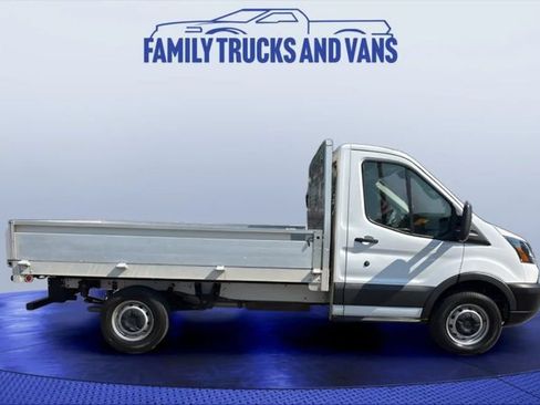 Used 2018 Ford Transit 250 138 RWD image 3
