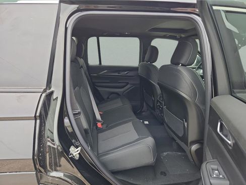New 2025 Jeep Grand Cherokee Laredo X RWD image 27
