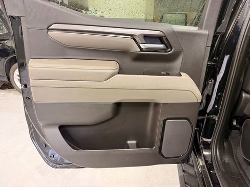 Used 2025 Chevrolet Silverado 1500 ZR2 w/ Technology Package image 20