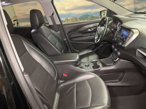Used 2024 GMC Terrain SLT image 65