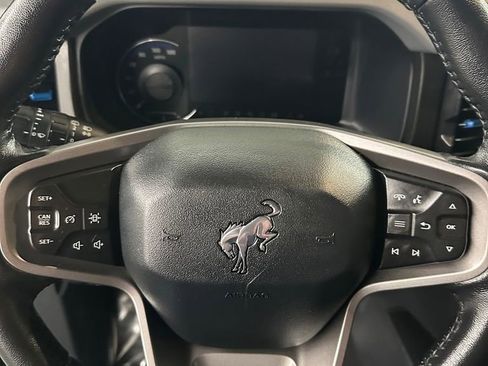 Used 2022 Ford Bronco Black Diamond image 15