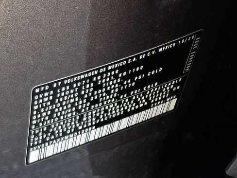 Used 2021 Volkswagen Tiguan SE R-Line image 27