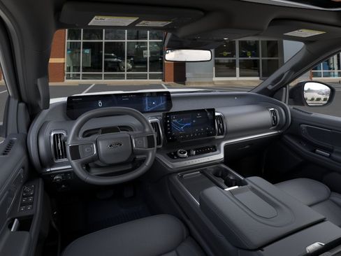New 2026 Ford Expedition Max Platinum AWD/4WD image 9
