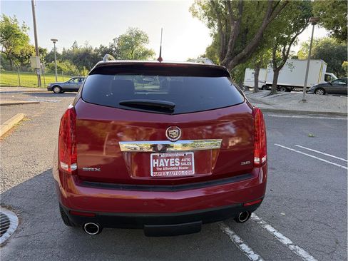 Used 2012 Cadillac SRX Luxury image 4