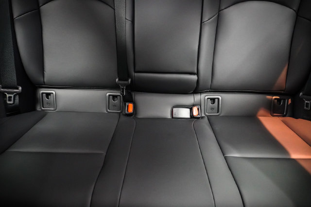 Certified 2025 Lexus UX 300h FWD w/ Accessory Package (Z2) image 18