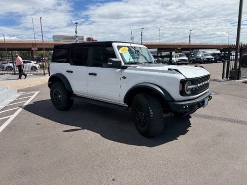 Used 2022 Ford Bronco Wildtrak AWD/4WD image 17