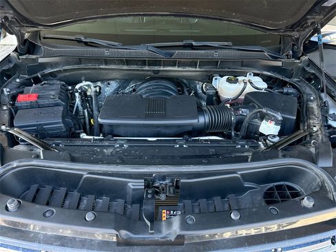 Used 2024 Chevrolet Suburban Premier image 48