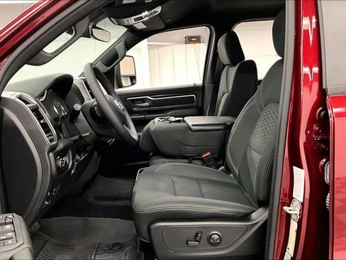 Used 2025 RAM 1500 Big Horn AWD/4WD image 24
