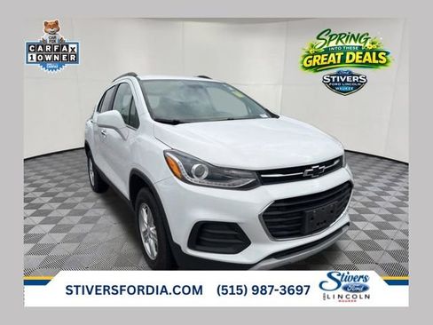 Used 2020 Chevrolet Trax LT w/ Driver Confidence Package image 1