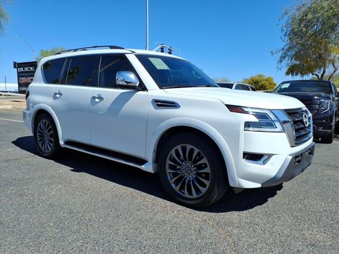 Used 2023 Nissan Armada Platinum w/ Captain's Chairs Package image 3