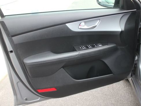 Used 2024 Kia Forte LXS FWD image 18