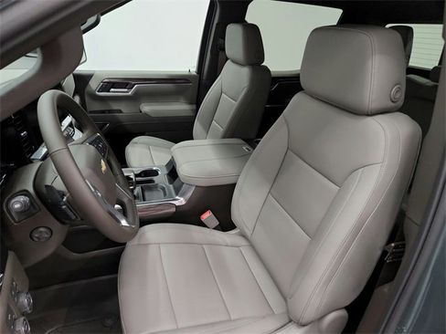 New 2026 Chevrolet Silverado 1500 LTZ w/ LTZ Convenience Package II image 18
