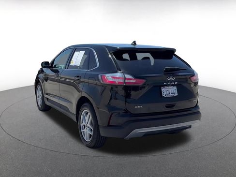 Used 2024 Ford Edge SEL AWD/4WD image 11