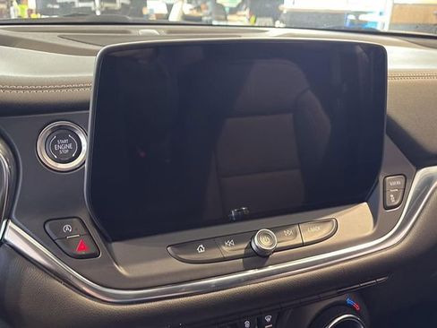 New 2025 Chevrolet Blazer LT AWD/4WD image 10