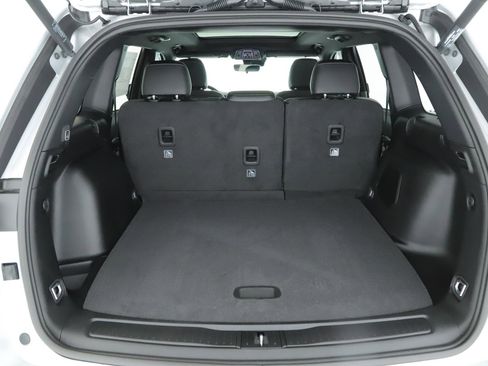 New 2026 Jeep Grand Cherokee Limited w/ Limited Altitude Package image 15