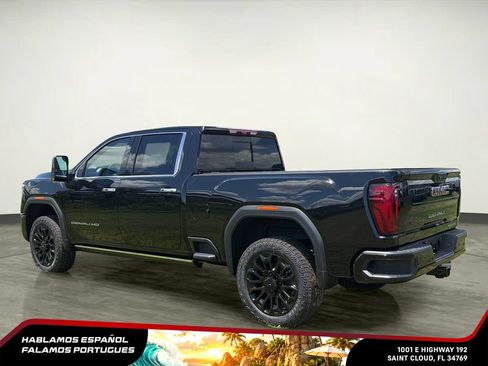 New 2026 GMC Sierra 2500 Denali w/ Denali Reserve Package AWD/4WD image 4