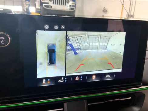 Used 2024 Acura ZDX Type S image 29