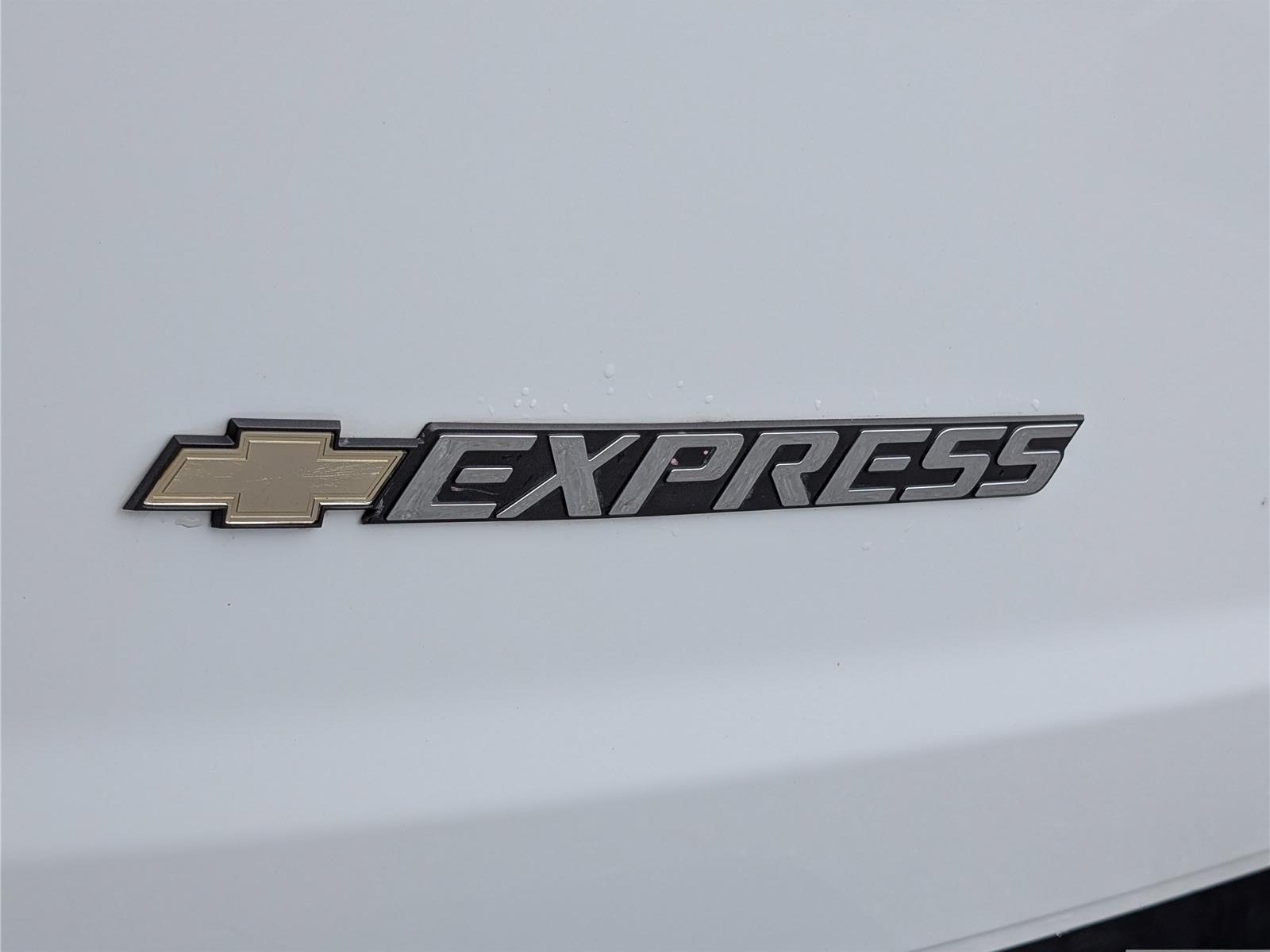 Used 2025 Chevrolet Express 3500 LT w/ LT Preferred Equipment Group RWD image 9
