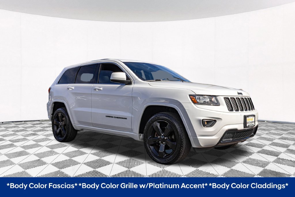 Used 2015 Jeep Grand Cherokee Altitude AWD/4WD image 14