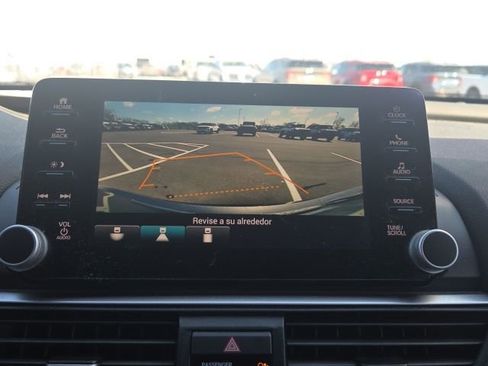 Used 2018 Honda Accord Sport image 26