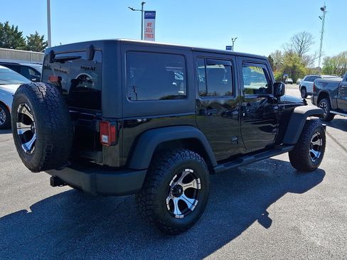 Used 2012 Jeep Wrangler Unlimited Sport image 6