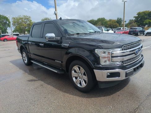 Used 2018 Ford F150 Lariat w/ Equipment Group 502A Luxury image 2