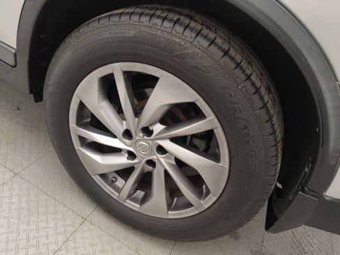 Used 2015 Nissan Rogue SL image 31