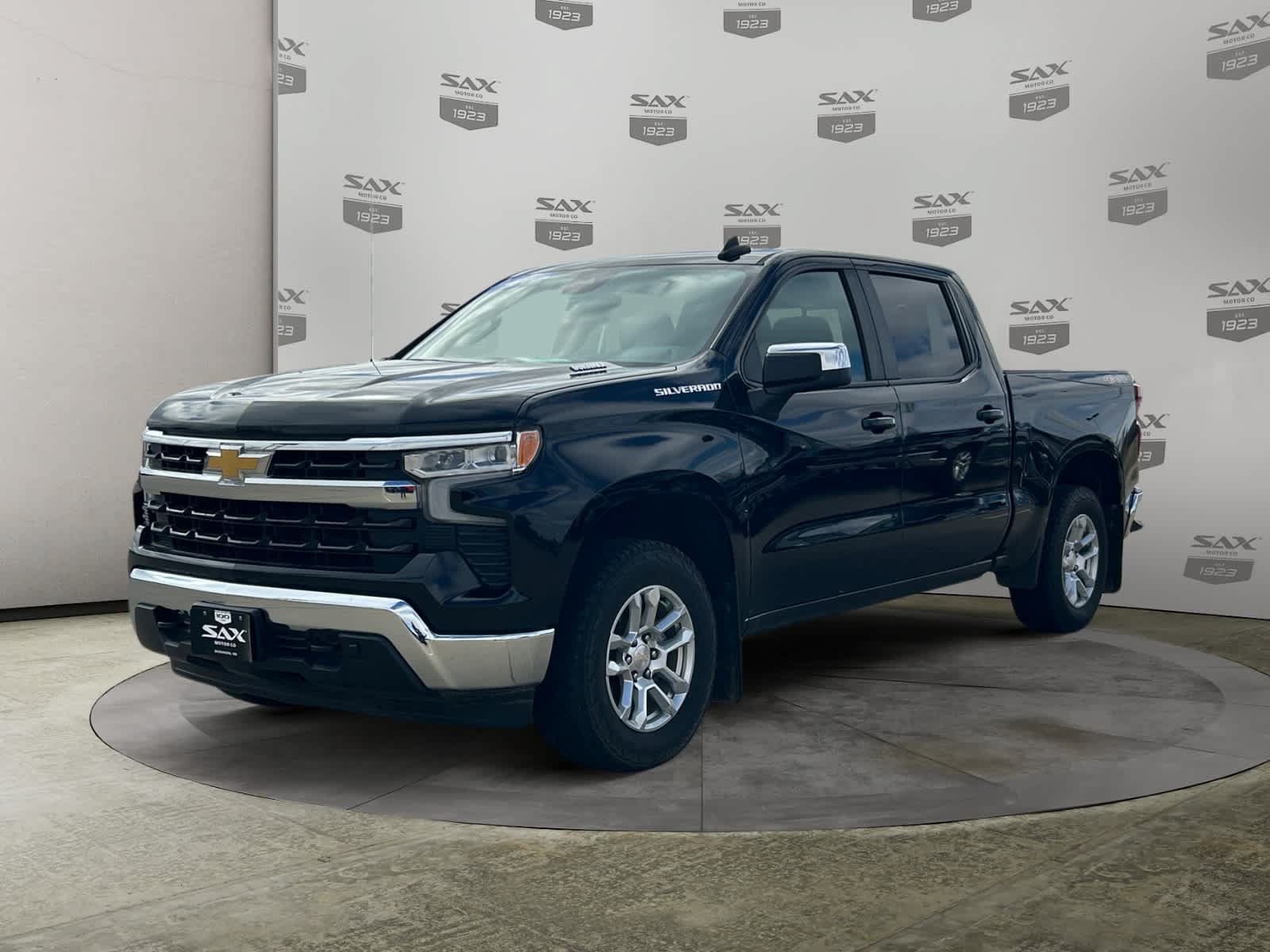 Used 2022 Chevrolet Silverado 1500 LT w/ Convenience Package II AWD/4WD image 7
